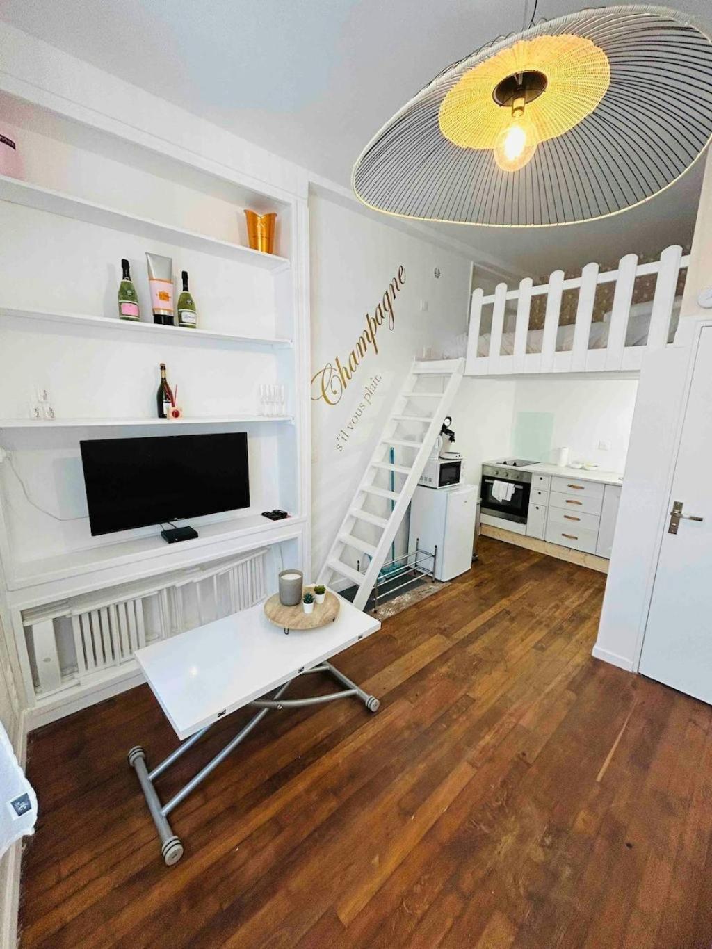 Apartment Le Champagne Coquebert Centre-ville Reims